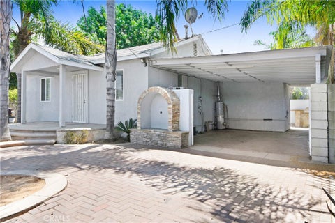 Photo of 10722 Wells Avenue, Riverside, CA 92505 (MLS # CV26202019)