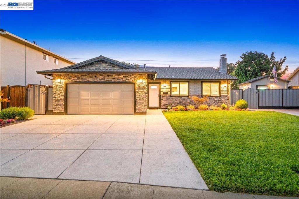 533 Cinnabar Dr DR