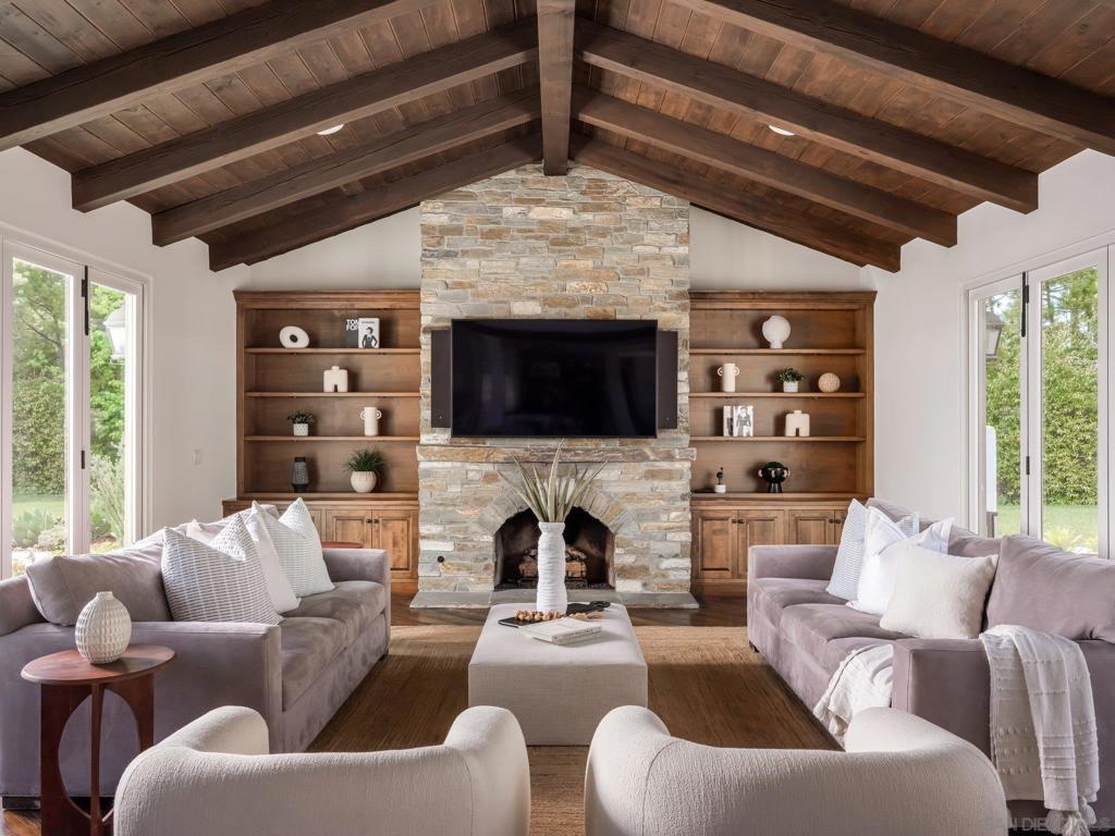 Del Mar - Residential