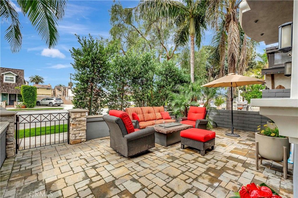 Photo of 614 16th Street, Huntington Beach, CA 92648 (MLS # OC26064944)