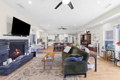 Tiny photo for 4922 Arroyo Lindo Ave Ave, San Diego, CA 92117 (MLS # NDP2602184)