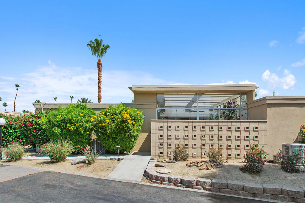 Tamarisk West - Residential