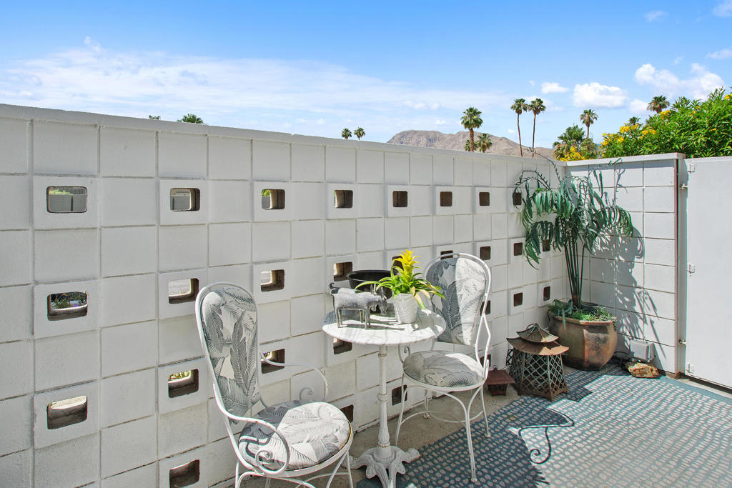 Tamarisk West - Residential