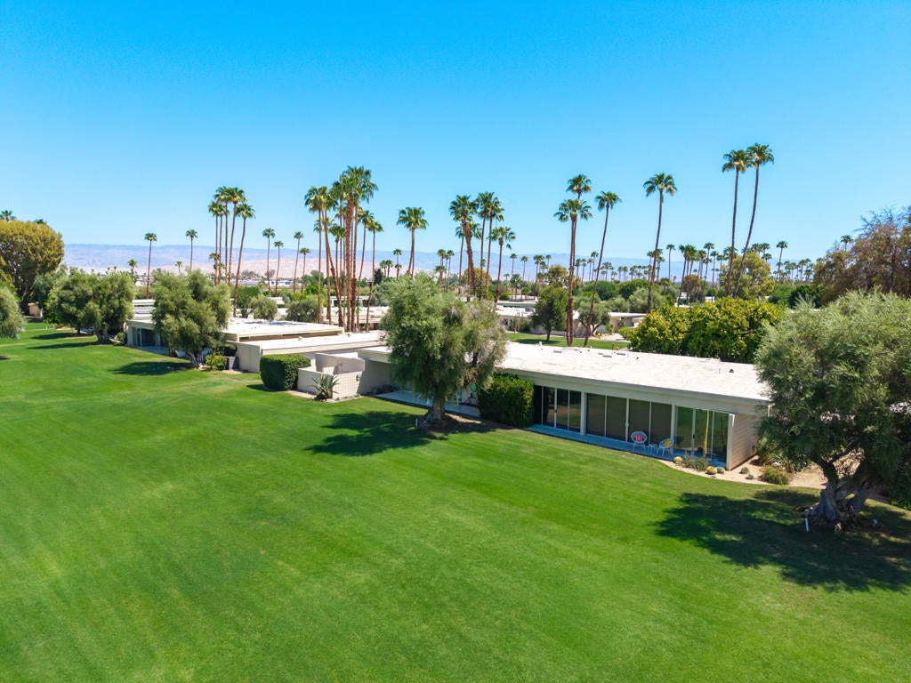 32 Lakeview Circle