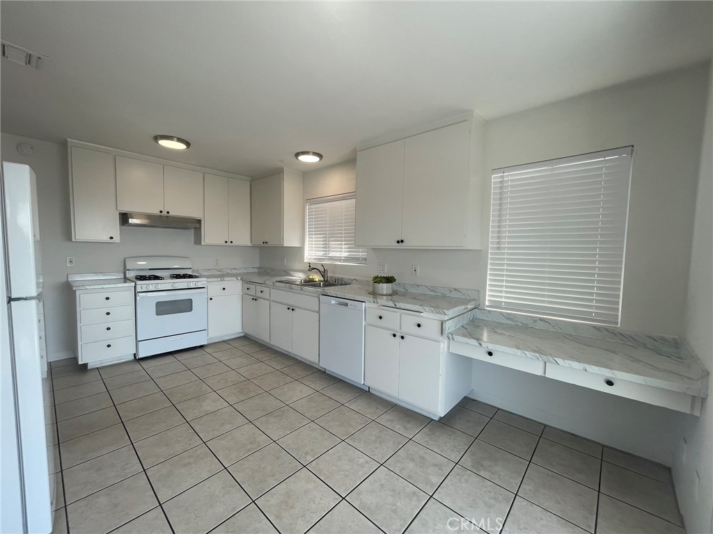 Palisades (PS) - Residential Lease