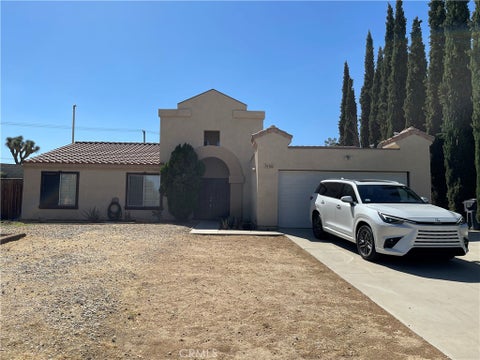 Photo of 3800 Chalone DR, Palmdale, CA 93550 (MLS # SR26197003)