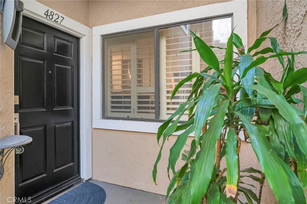 Photo of 4827 Matteo St, Oak Park, CA 91377 (MLS # SR26030737)