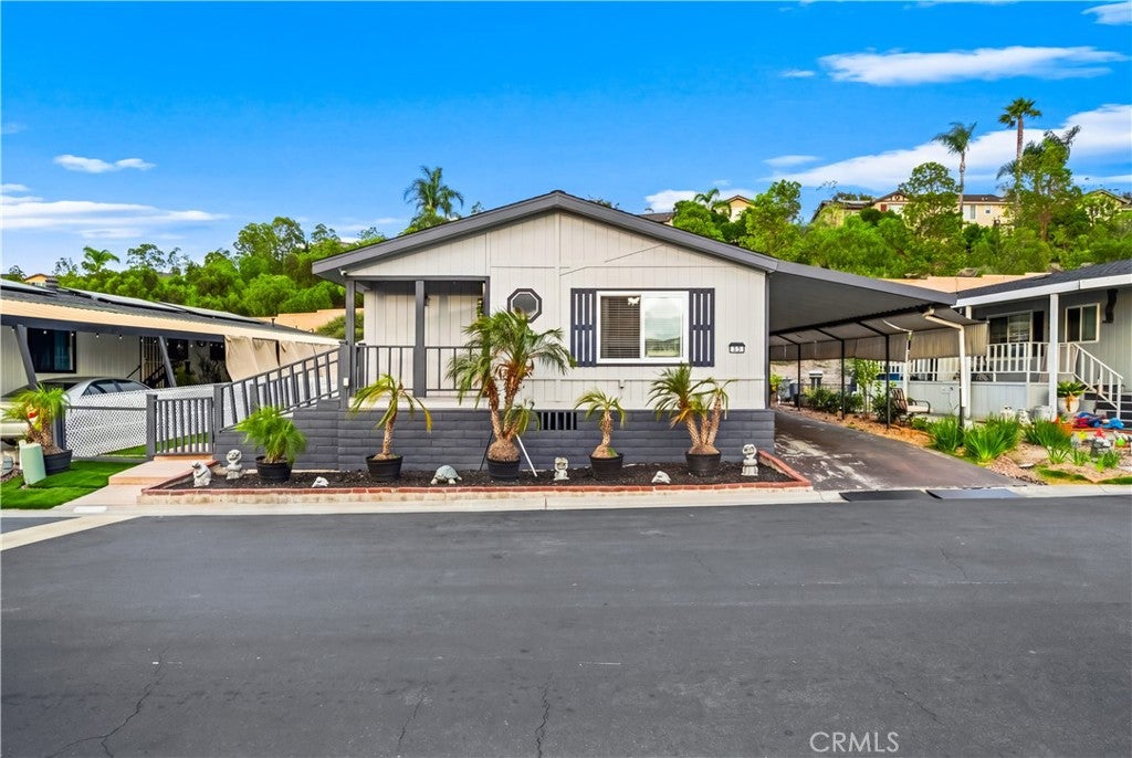 200 S Emerald Drive 22