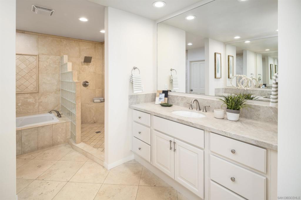 Rancho Santa Fe - Residential
