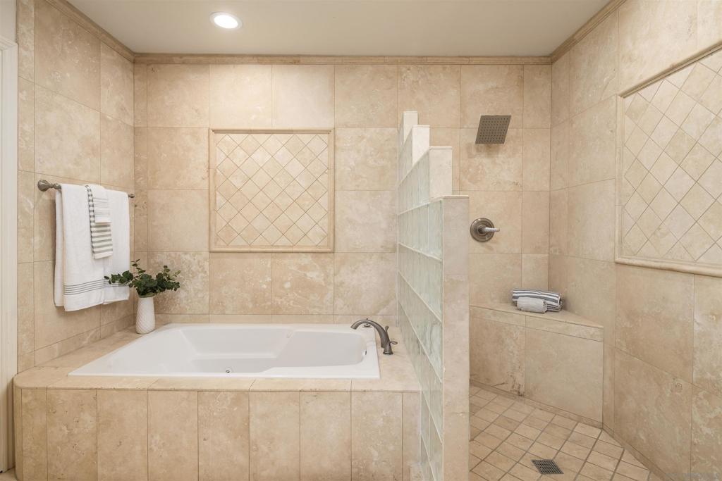 Rancho Santa Fe - Residential