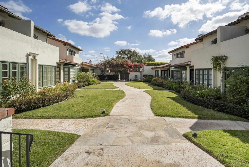 Rancho Santa Fe - Residential