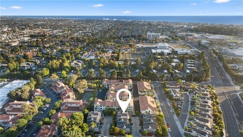 Photo of 19172 Holly Lane #D, Huntington Beach, CA 92648 (MLS # OC25247483)