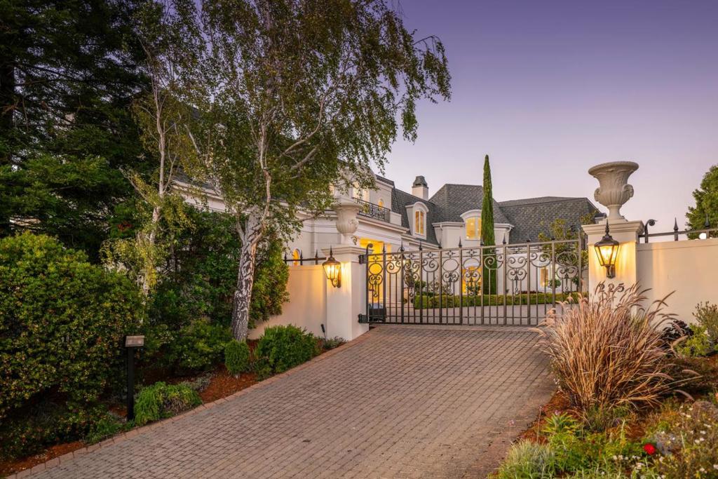 225 TOBIN CLARK Drive, Hillsborough CA 94010