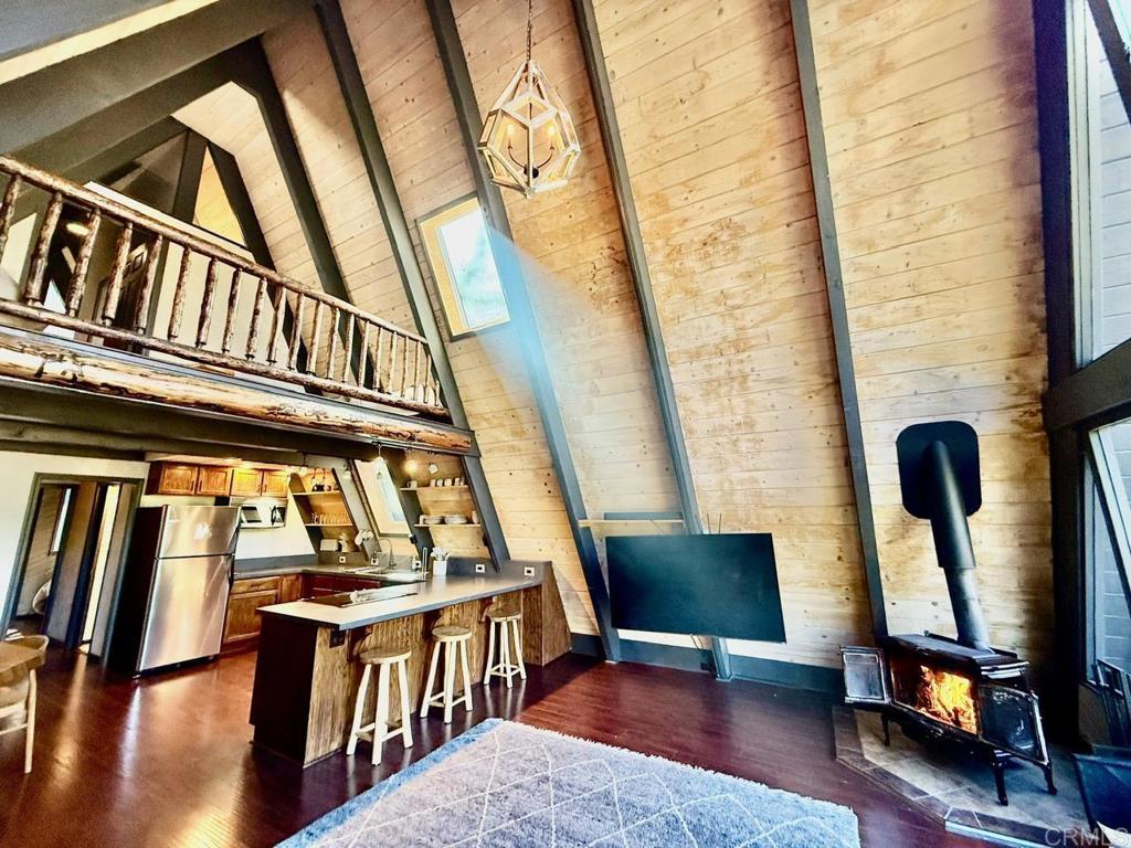 22248 Crestline Road