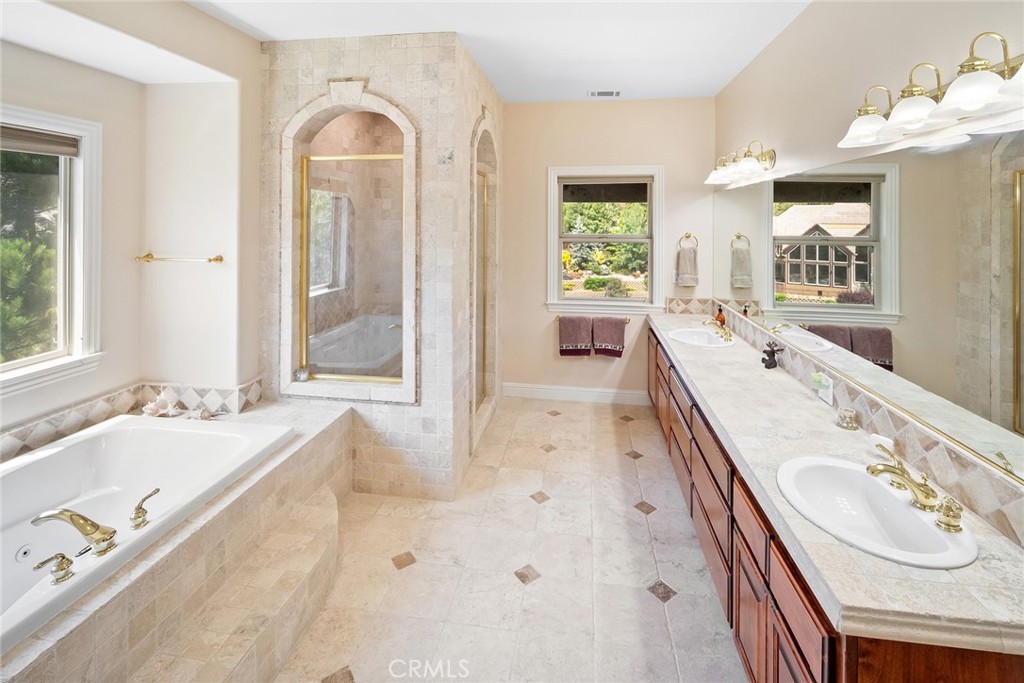 Arrowhead Woods (AWHW) - Residential