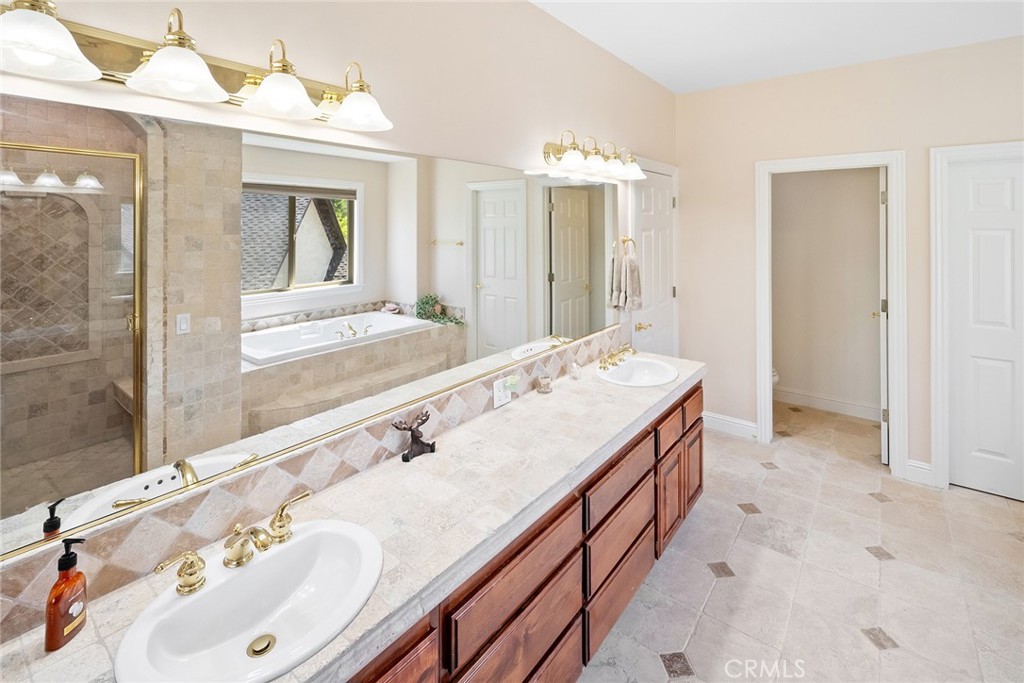 Arrowhead Woods (AWHW) - Residential