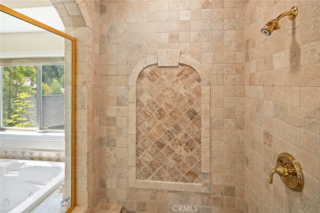 Arrowhead Woods (AWHW) - Residential