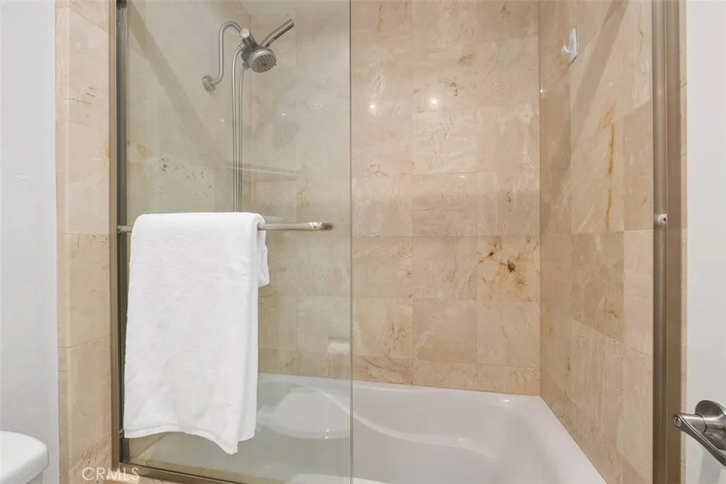 Laguna Beach, California 92651, United States, 2 Bedrooms Bedrooms, ,3 BathroomsBathrooms,Residential,Active,205687