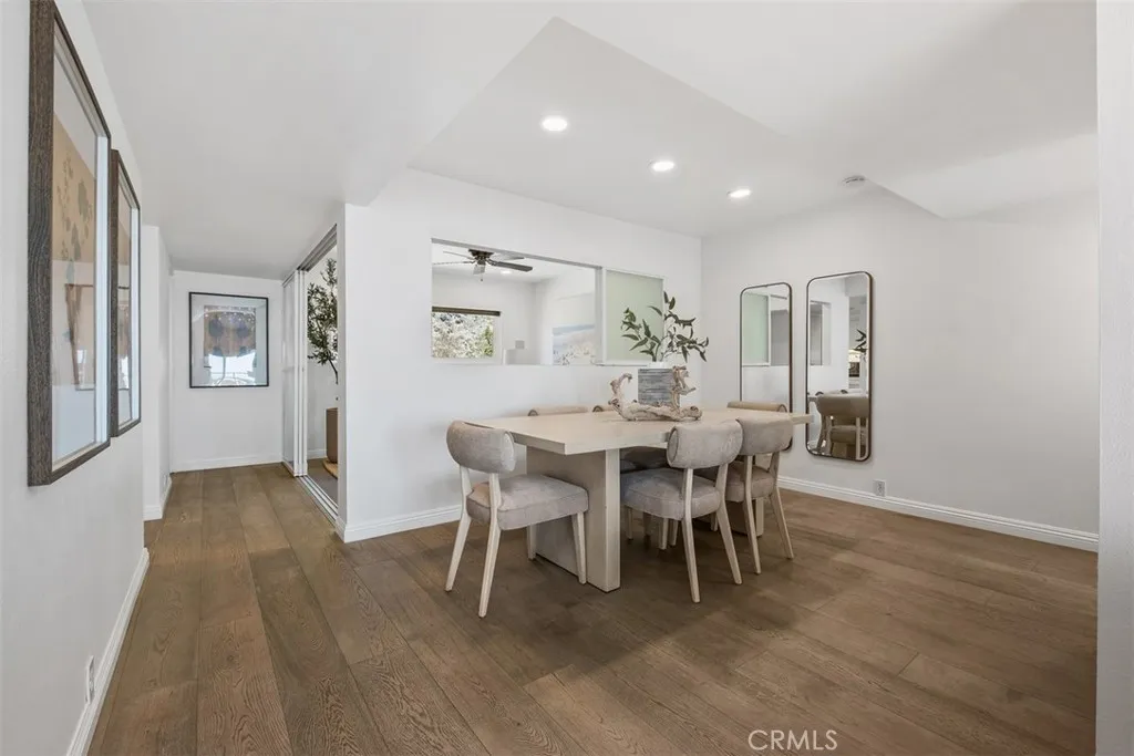 Laguna Beach, California 92651, United States, 2 Bedrooms Bedrooms, ,3 BathroomsBathrooms,Residential,Active,205687