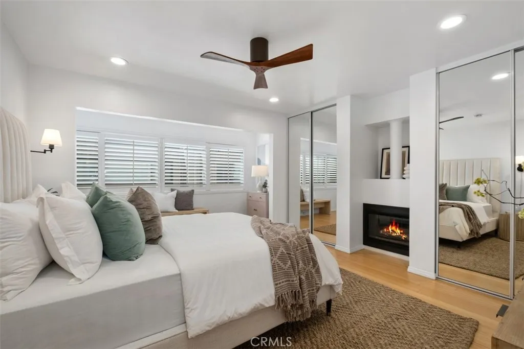 Laguna Beach, California 92651, United States, 2 Bedrooms Bedrooms, ,3 BathroomsBathrooms,Residential,Active,205687