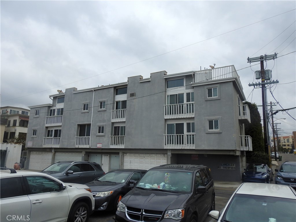 $100K PRICE REDUCTION!
14 Ozone Avenue is a 6-unit apartment community located 130+ feet from the Venice Boardwalk and beach. Residents enjoy the benefits of living in the heart of Venice as the property is in close proximity to Venice Boardwalk and Beach, Abbott Kinney, Santa Monica Pier and much more. 14 Ozone Avenue offers (1) Studio/One-Bathroom apartment, (1) One-Bedroom/One-Bathroom apartment, and (4) Two-Bedroom/Two-Bathroom apartments, totaling an average of 779 square feet. The property has 11 parking spaces consisting of 4 double garages for 8 spaces plus 3 open spaces.
Five units have undergone recent plumbing and electrical upgrades and have been renovated with modern features such as stainless-steel appliances, quartz countertops, hardwood floors, and white-tile backsplashes in both the kitchens and bathrooms. Five of the units also feature Juliet Balconies, and one of the top-floor units boasts its own private patio/deck, with four units offering picturesque ocean views. There is an opportunity for the buyer to increase rental income by strategically renovating the units and adding an ADU. The seller has received approval from the City of Los Angeles to convert one of the garages into a Studio ADU, pending approval from the Coastal Commission. The property also features a rare amenity for the area - a total of 11 on-site parking spots, which will be reduced to 9 after the ADU conversion.