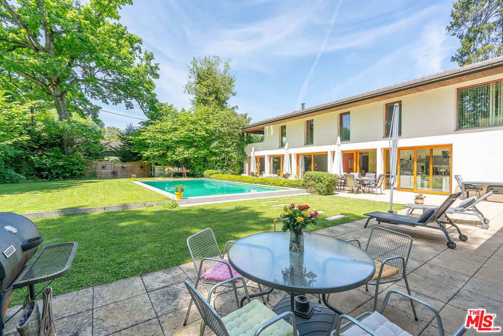 3 Allee Du Champ Malland, 74140 Sciez-sur-leman, France