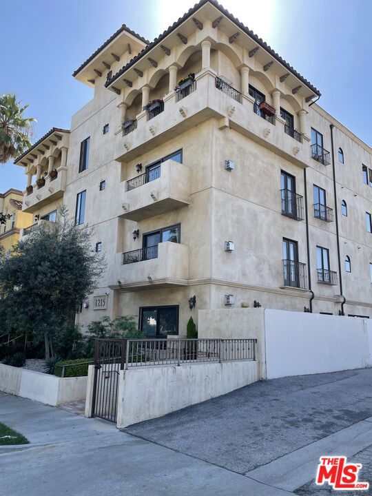 1215 Armacost Avenue