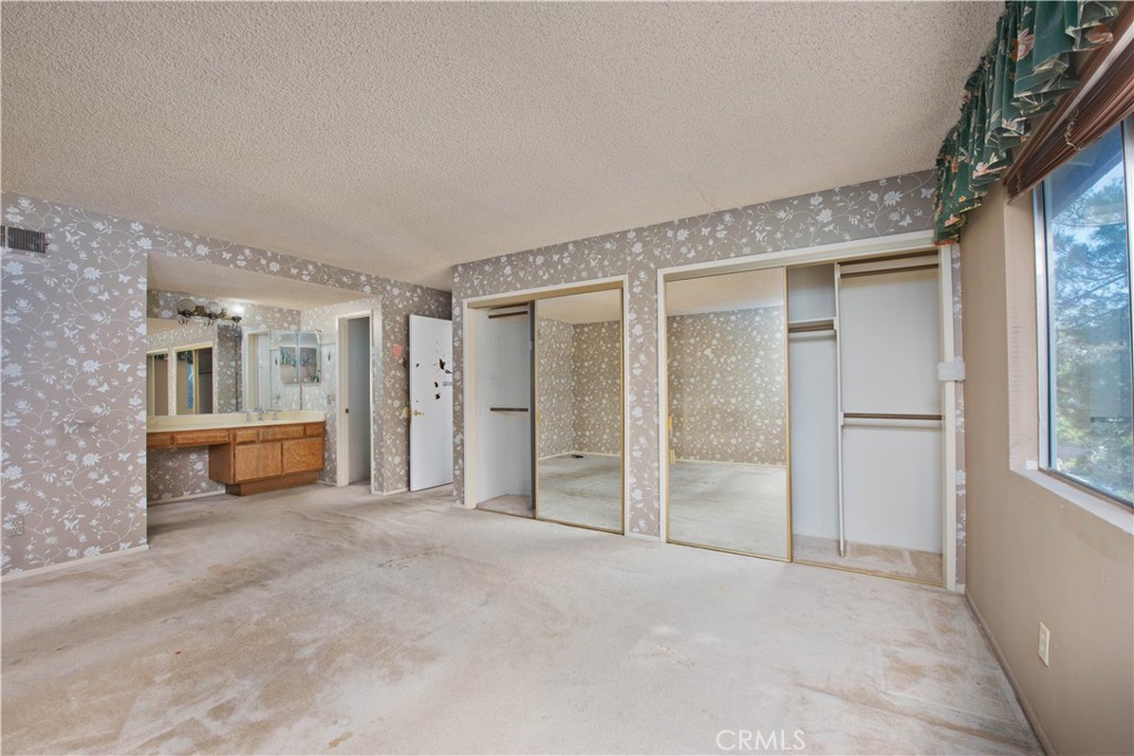 Lynn Oaks (311) - Residential