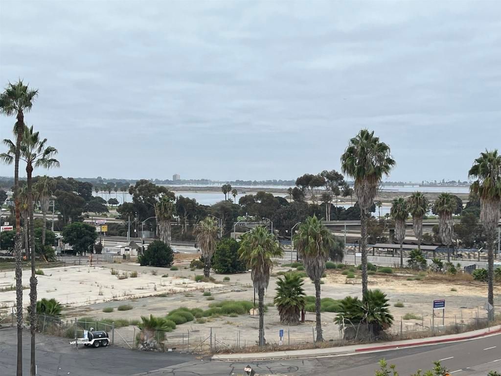 Photo of 2540 Clairemont Dr Dr #307, San Diego, CA 92117 (MLS # 250042214SD)