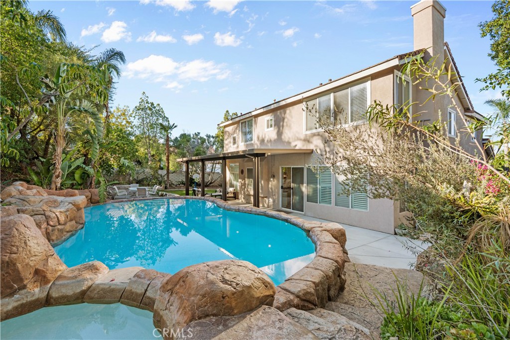 Properties 3 1010 Night Shadow Lane