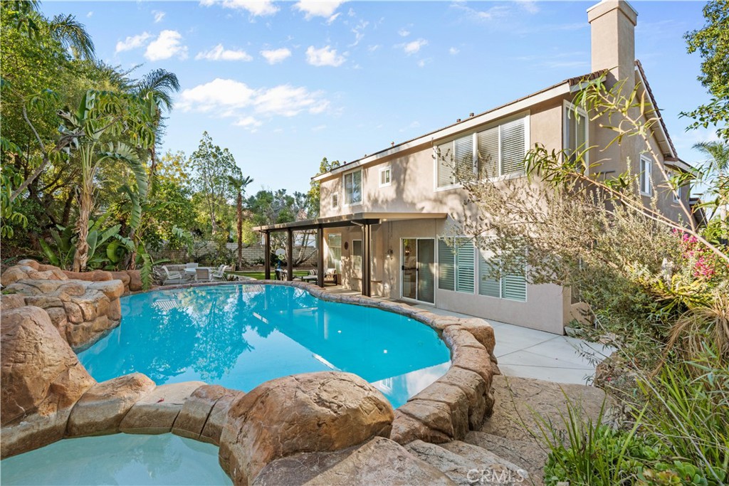 1010 Night Shadow Lane