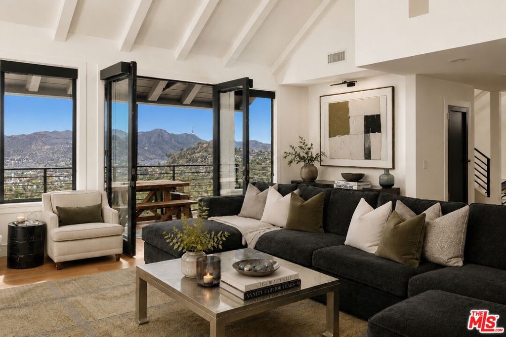 7825 Torreyson Drive, Los Angeles CA 90046