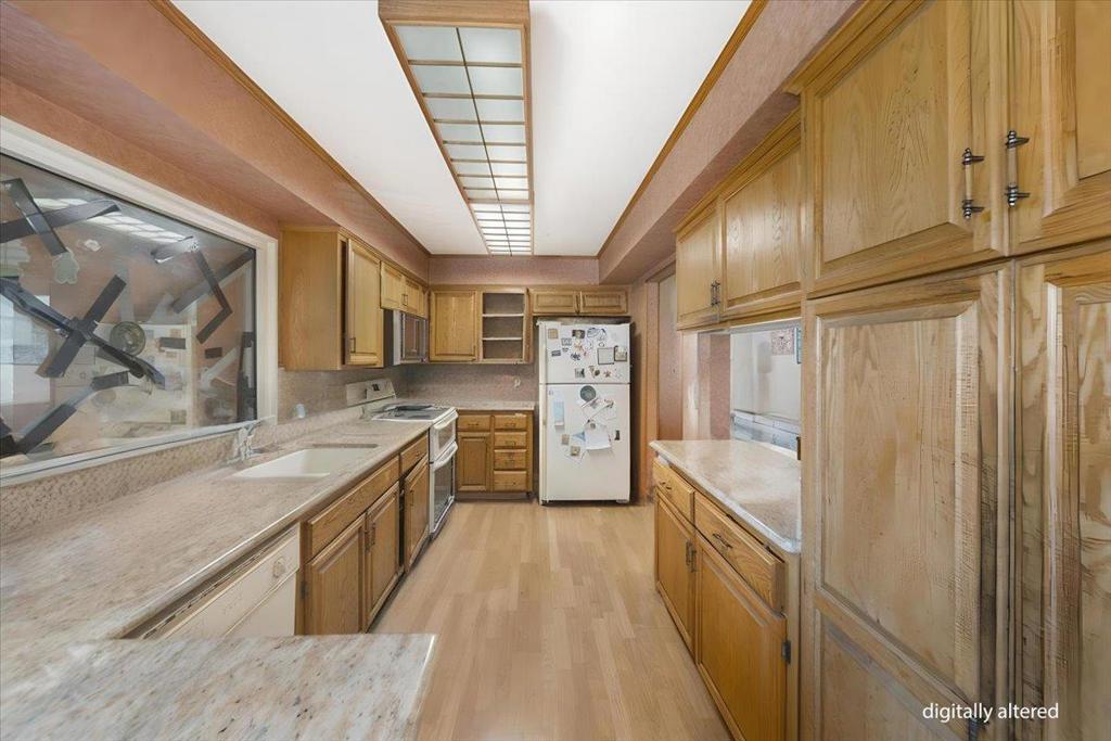 15400 Oak Hills Drive