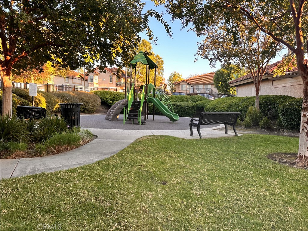 Mission Courts (R1) (MC) - Residential