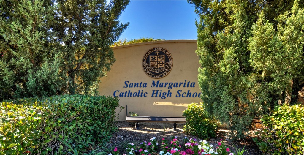 Mission Courts (R1) (MC) - Residential