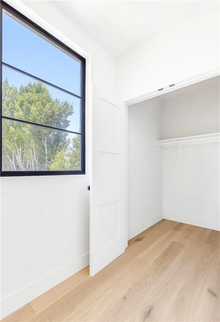 West Hollywood, California 90069, United States, 2 Bedrooms Bedrooms, ,2 BathroomsBathrooms,Residential,Active,168077