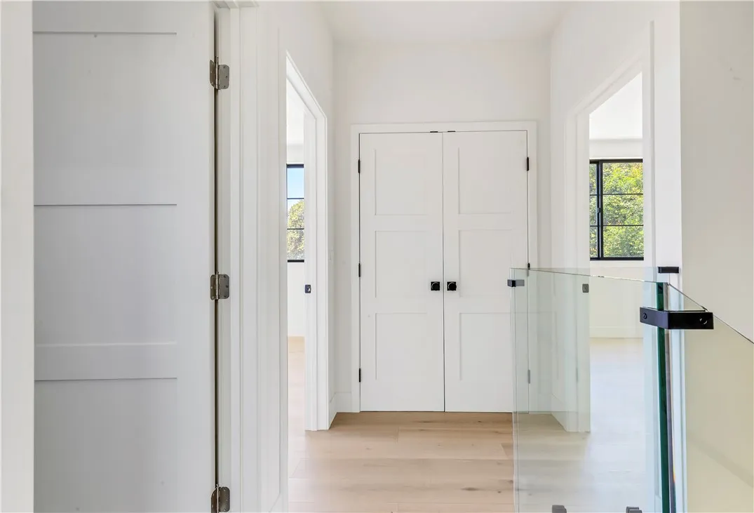 West Hollywood, California 90069, United States, 2 Bedrooms Bedrooms, ,2 BathroomsBathrooms,Residential,Active,168077