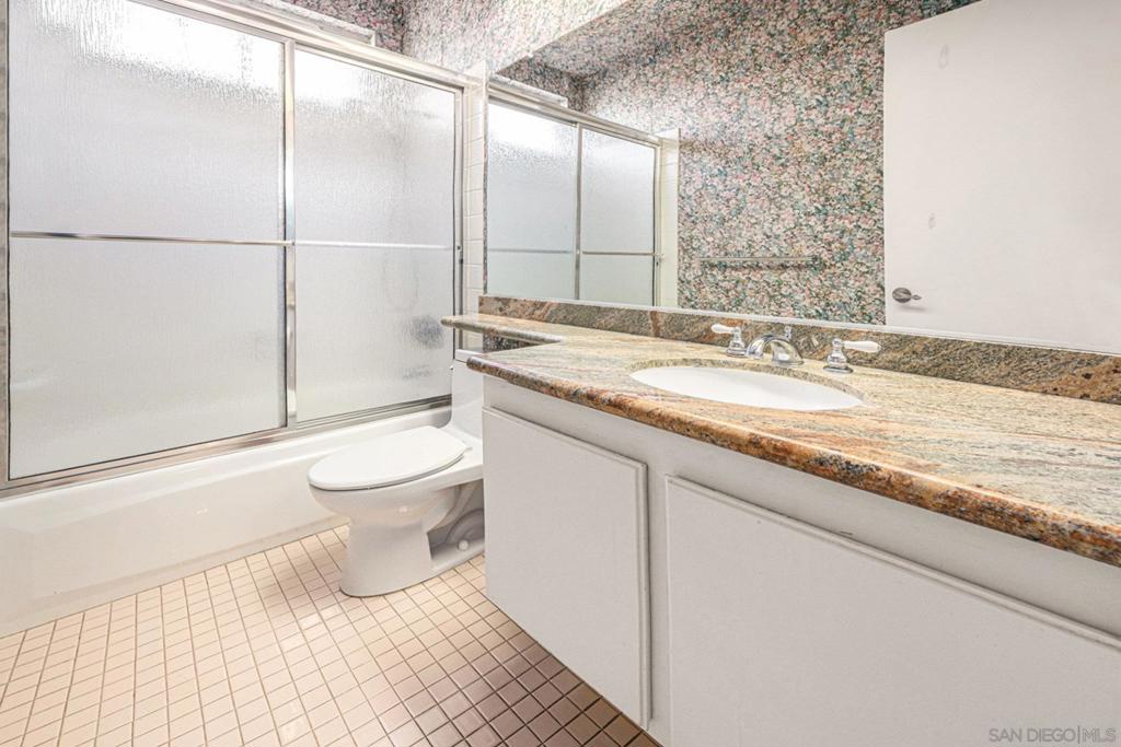 La Costa - Residential