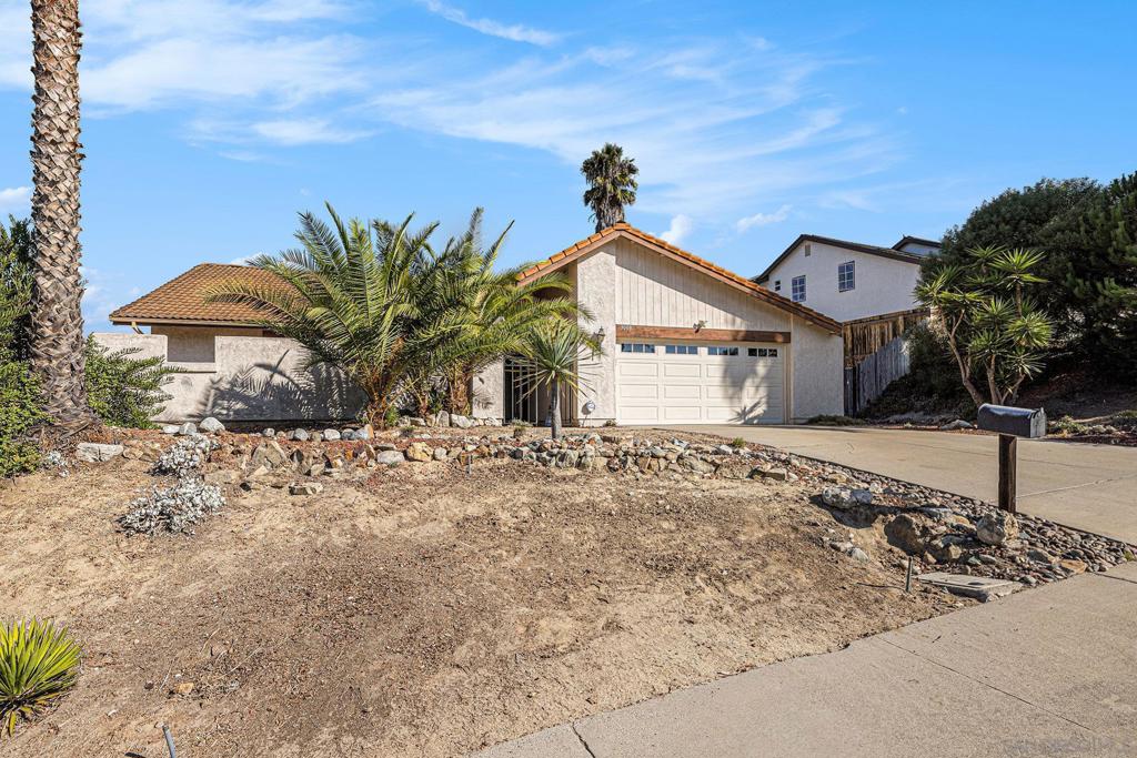 La Costa - Residential