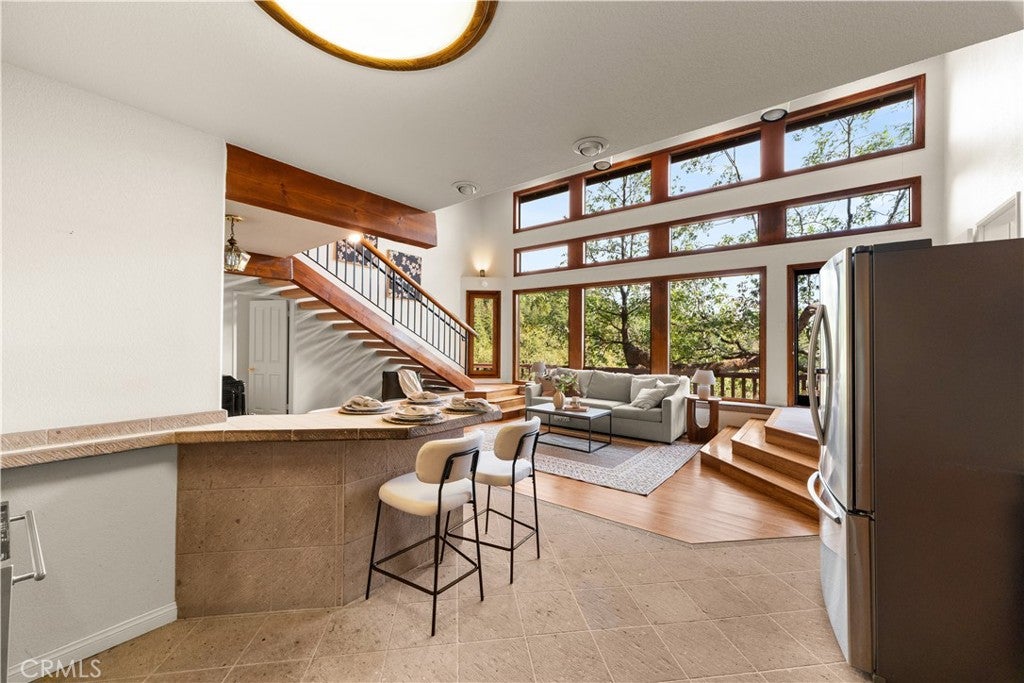 6381 Sugar Pines