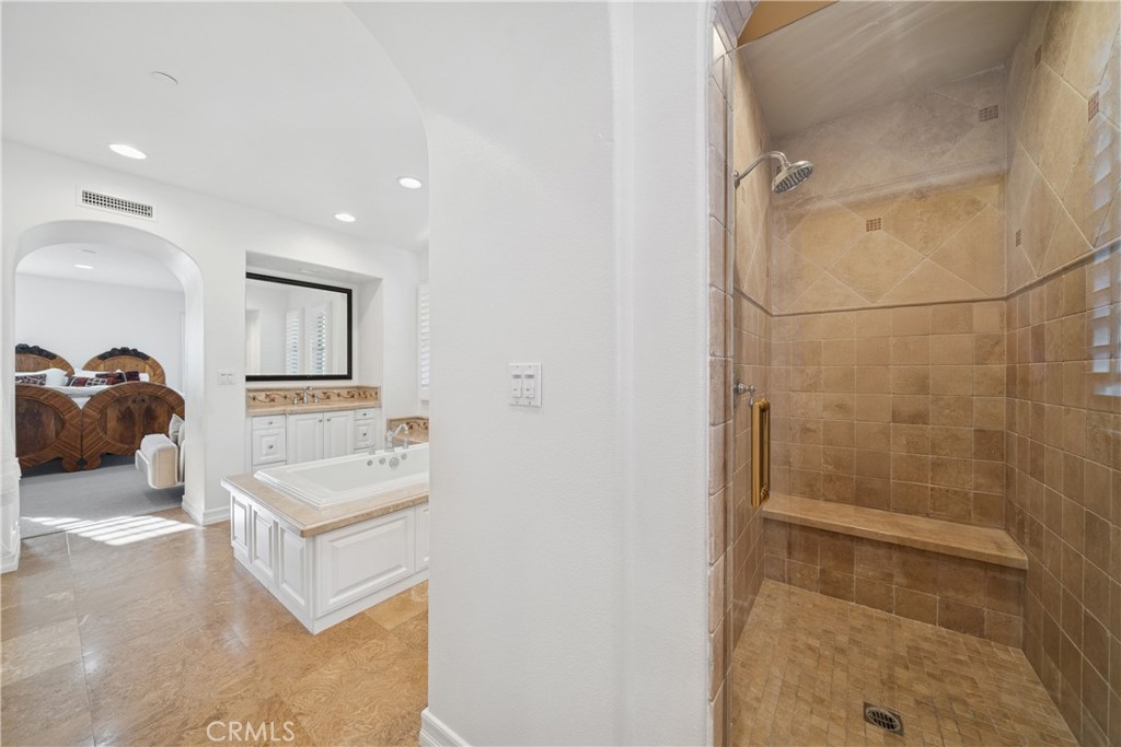 Carillon (CARL) - Residential Lease