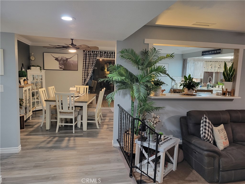 21535 Pine Ridge