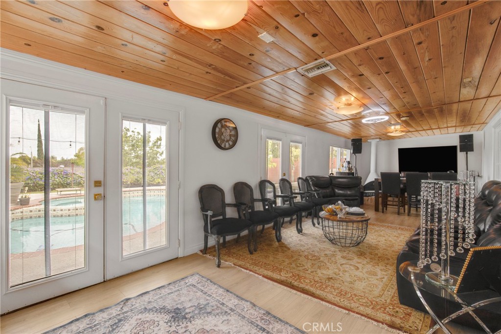 6616 Valley Circle