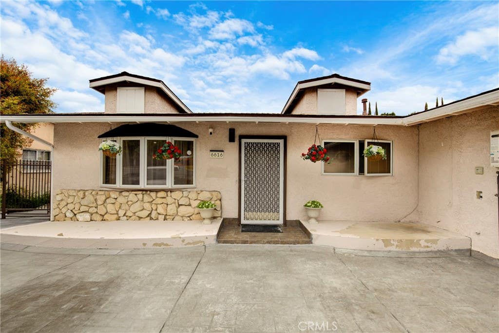 Photo of 6616 Valley Circle BLVD, West Hills, CA 91307 (MLS # SR26105759)