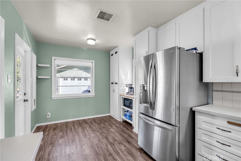 4401 Maplewood Place