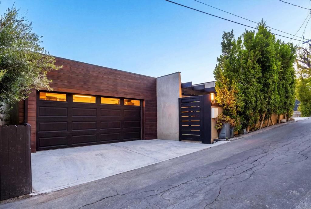 Photo of 3866 Alta Mesa Drive, Studio City, CA 91604 (MLS # PTP2605104)