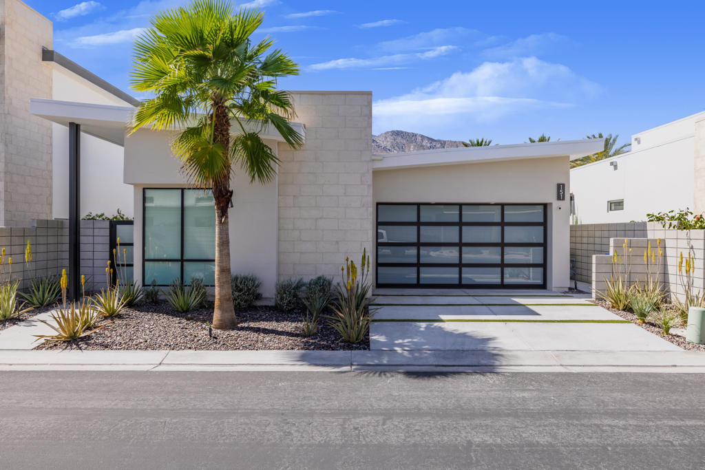 151 Holliday Way