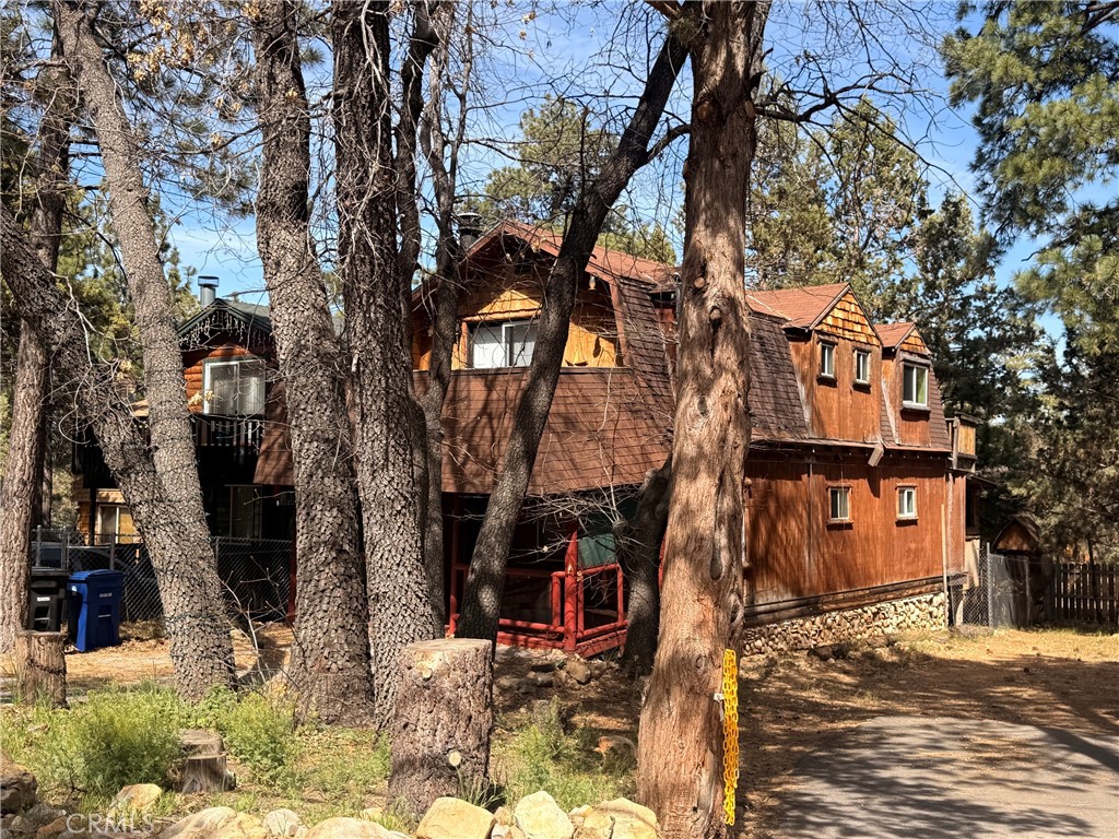 351 Pine Lane