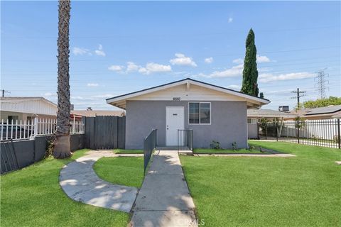 Photo of 16550 Kalisher ST, Granada Hills, CA 91344 (MLS # SR26150705)