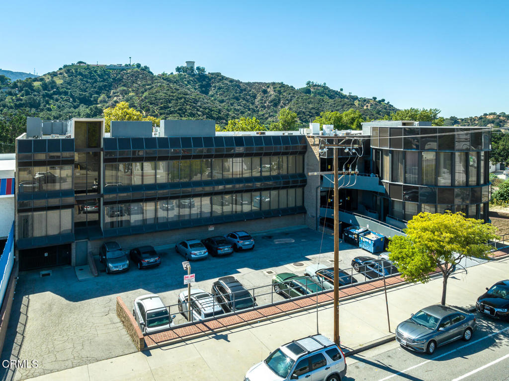 This is THE brown glass building with the three story tower. The owners takes great pride in this building keeping it in top condition. This unit is one large room (1,500sf). Landlord pays for all expenses except for in suite janitorial. Seller may consider splitting the space in two. 750sf each.